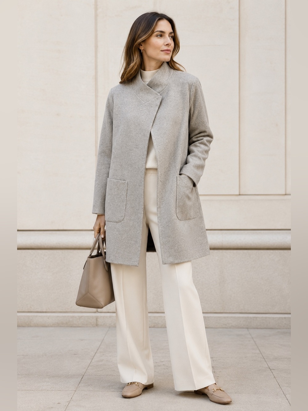 Peserico Cashmere and Wool Taupe Coat
Size 46 XLarge
US 10/12